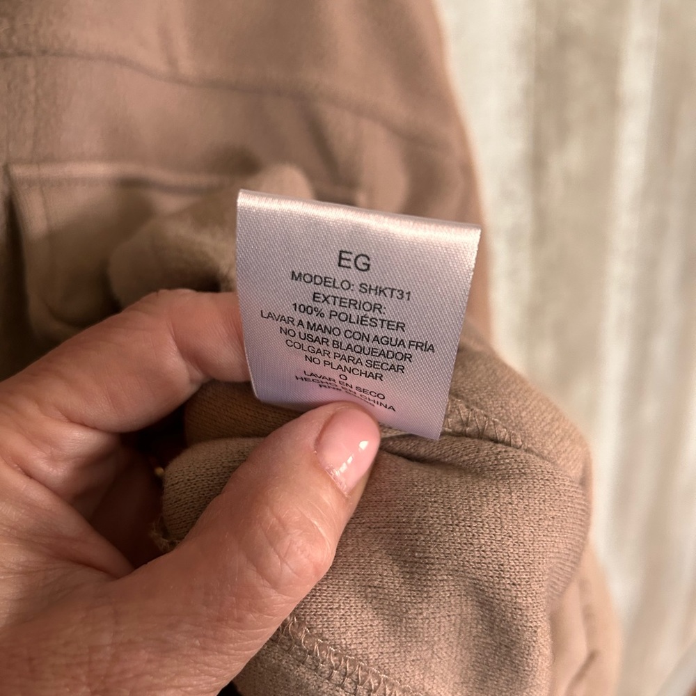 Lightweight shacket! - Picture 3 of 3